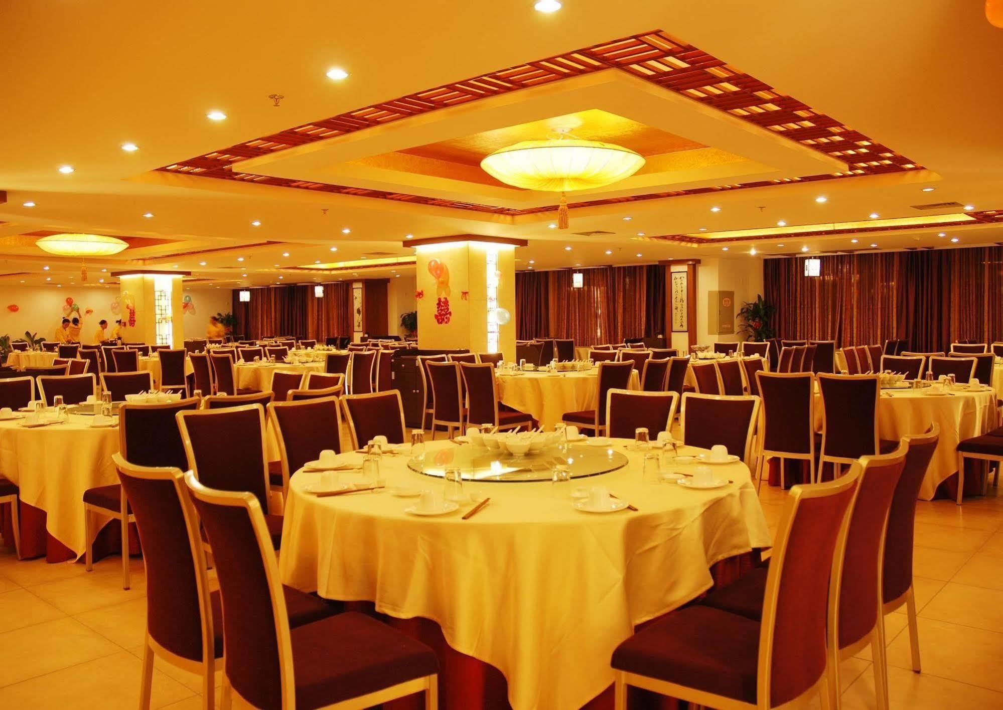 Jasper International Hotel Yangshuo Esterno foto