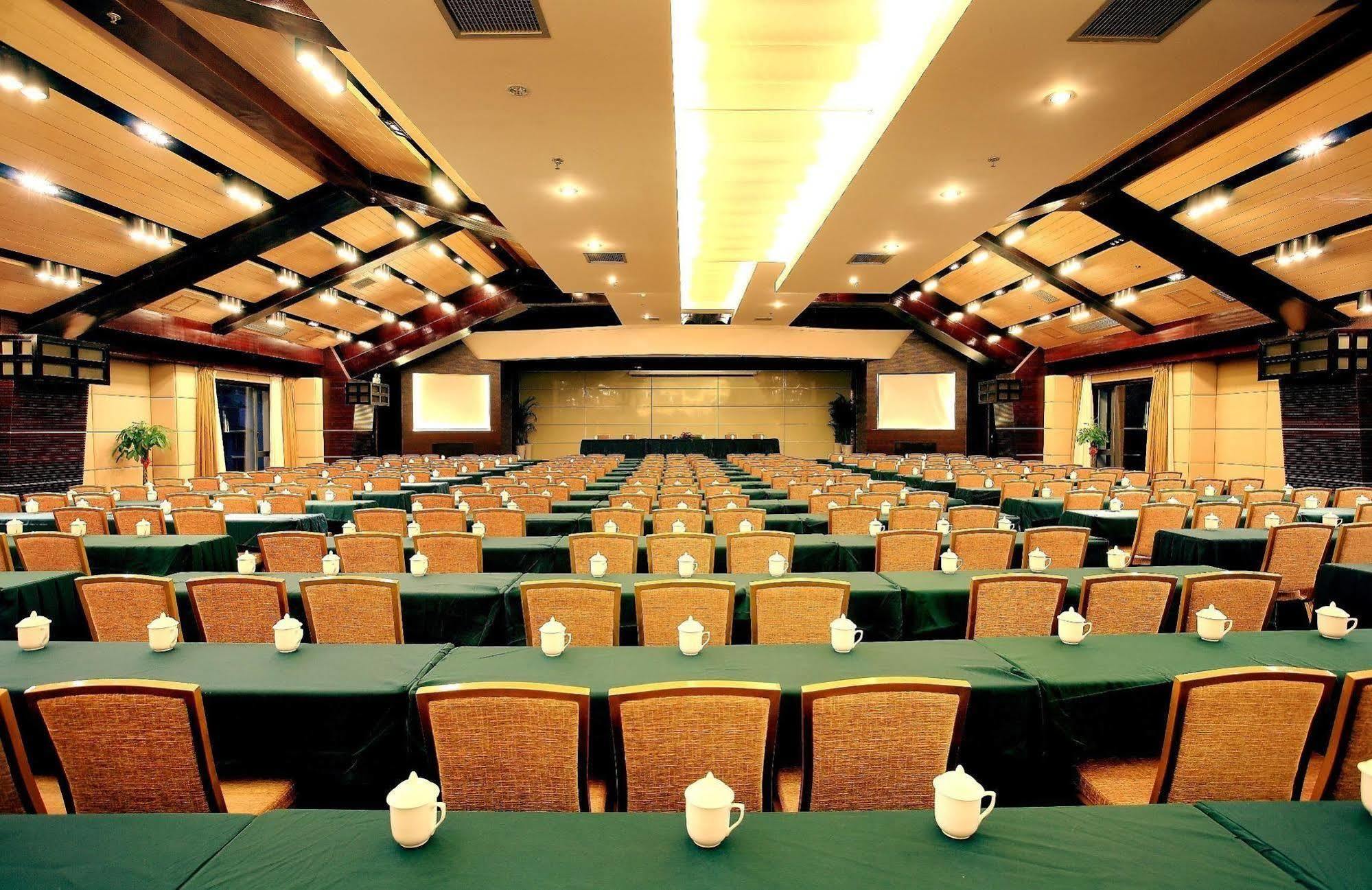 Jasper International Hotel Yangshuo Esterno foto