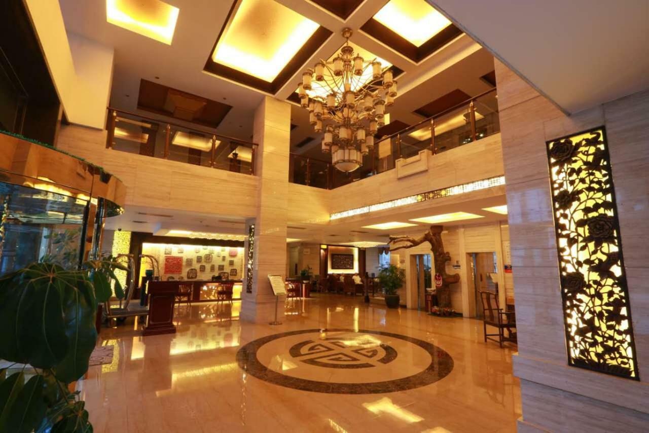 Jasper International Hotel Yangshuo Esterno foto